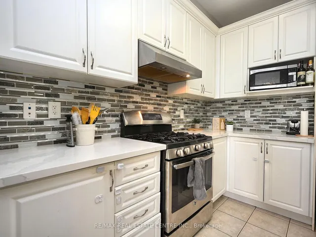 Additional image 27 of 53 Dufay Rd