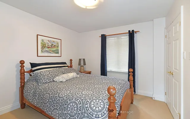 Additional image 16 of 19 Charleston Rd