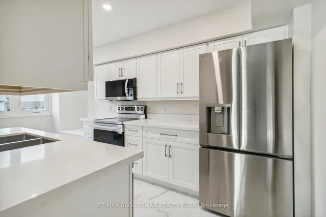 Additional image 16 of 16 Jasmine Sq