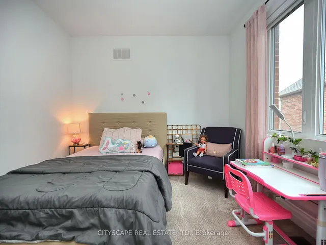 Additional image 38 of 1454 Everest Cres