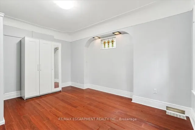 Additional image 12 of 1160 King St