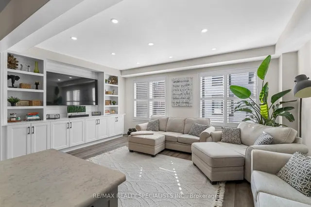 Additional image 11 of 975 Whitlock Ave Unit 23