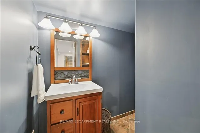 Additional image 36 of 747 MULLIN Way