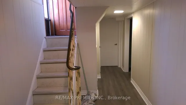 Additional image 15 of 1013 Briar Hill Ave