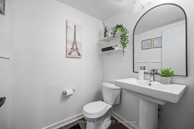 Additional image 43 of 66 Crafter Cres