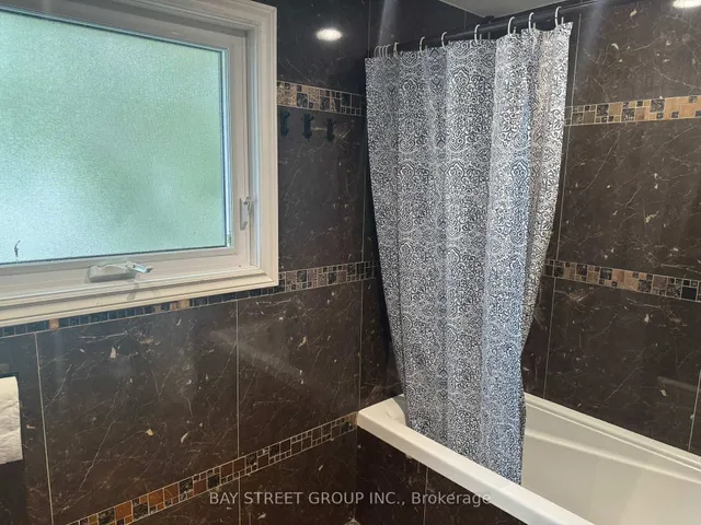 Additional image 19 of 556 Holly Ave