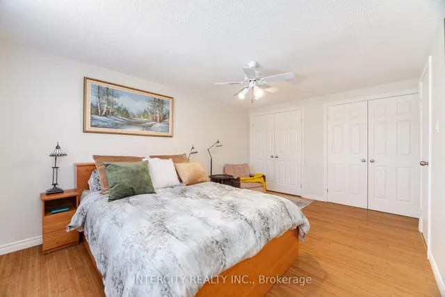 Additional image 26 of 35 Lower Canada Cres