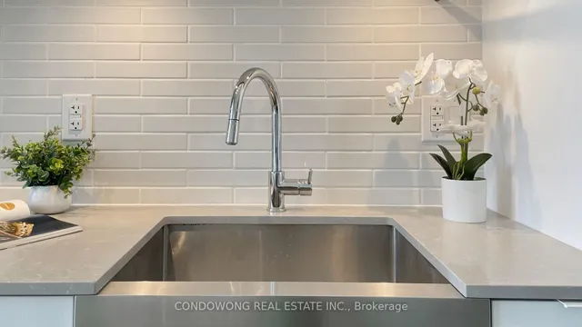 Additional image 6 of 270 Dufferin St Unit LP18