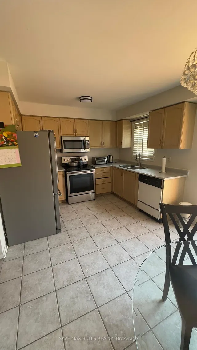 Additional image 6 of 146 Toba Cres