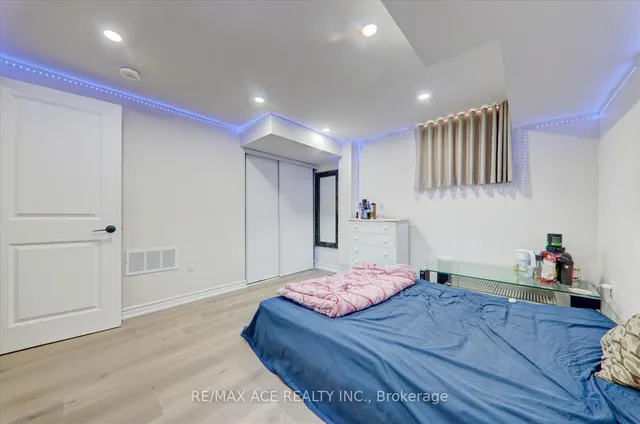 Additional image 37 of 35 Darlingside Dr