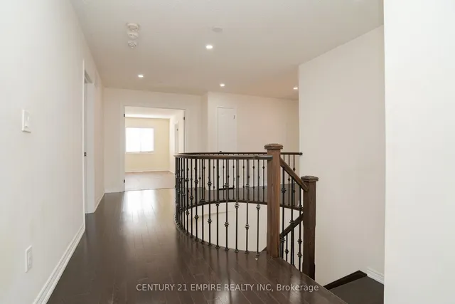 Additional image 21 of 7 Amaretto Crt