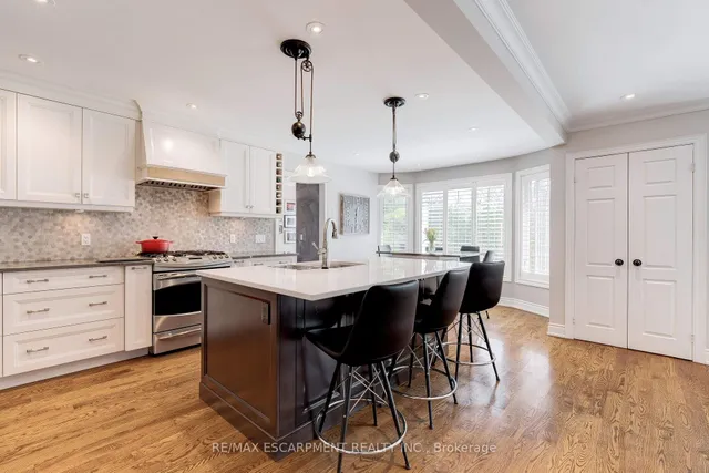 Additional image 8 of 4302 SHOREACRES Pl