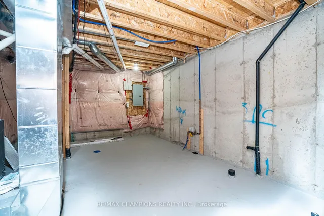 Additional image 39 of 57 Sky Harbour Dr