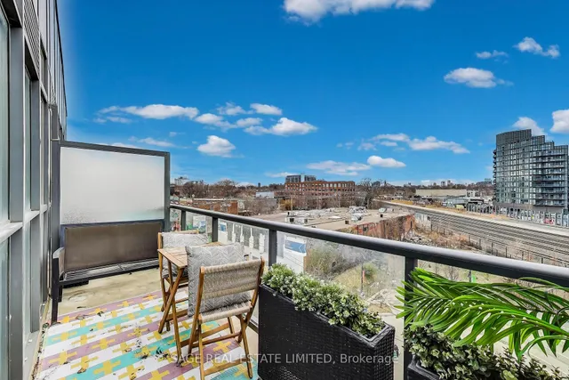 Additional image 16 of 1205 Queen St Unit 604