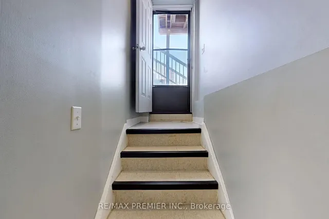 Additional image 30 of 191 Invergordon Ave