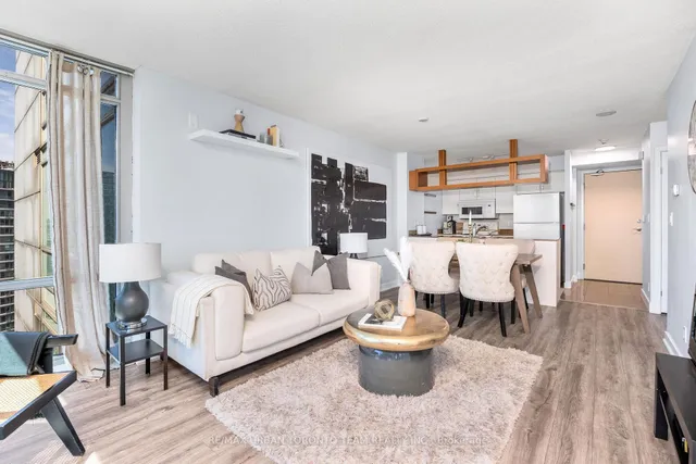 Additional image 2 of 81 Navy Wharf Crt Unit 2909