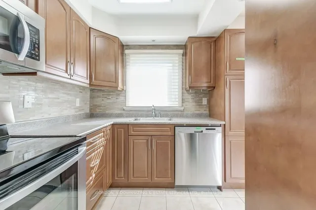 Additional image 5 of 6 Holswade Rd