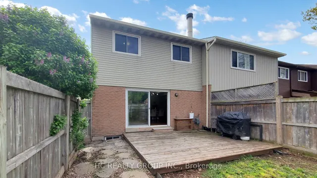 Additional image 33 of 1580 Lancaster Dr Unit 28