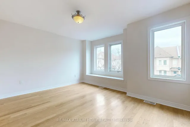 Additional image 16 of 23 De Jong St