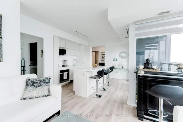 Additional image 12 of 370 Martha St Unit 1707