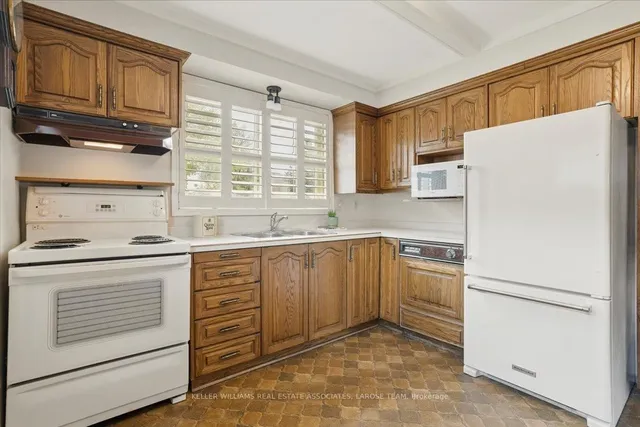 Additional image 14 of 3221 Havenwood Dr