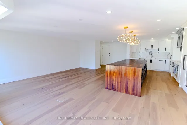 Additional image 20 of 55 Harbour Sq Unit 3213