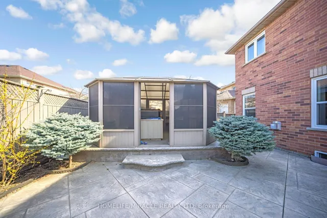 Additional image 46 of 21 National Cres