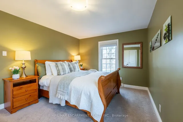 Additional image 31 of 5433 Sixth Line