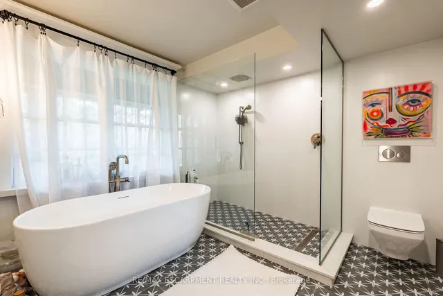 Additional image 33 of 121 Mohawk Rd