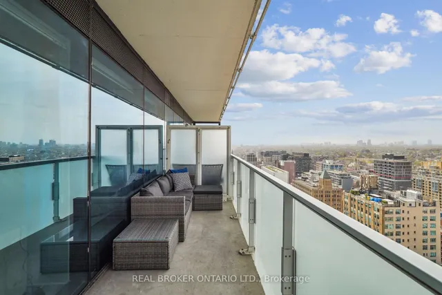 Additional image 18 of 11 Charlotte St Unit 2504