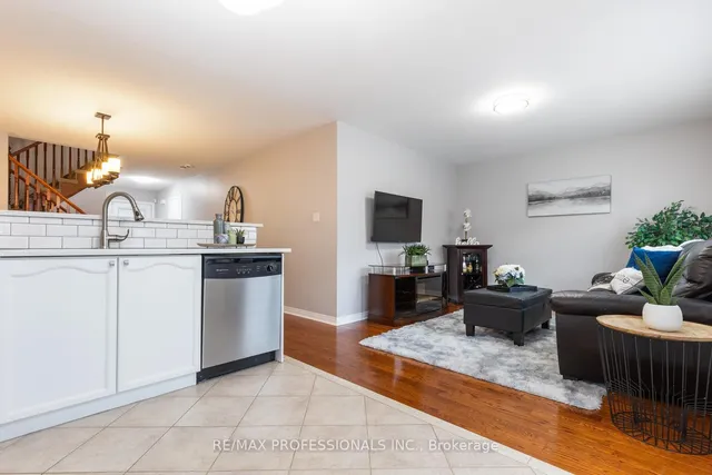 Additional image 16 of 1126 Kelly Gate