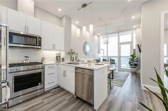 Additional image 14 of 60 Charles St Unit 2904