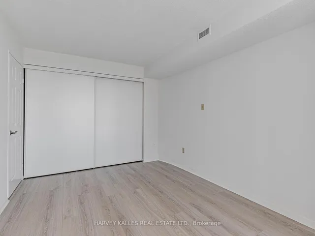 Additional image 17 of 55 Skymark Dr Unit 2004