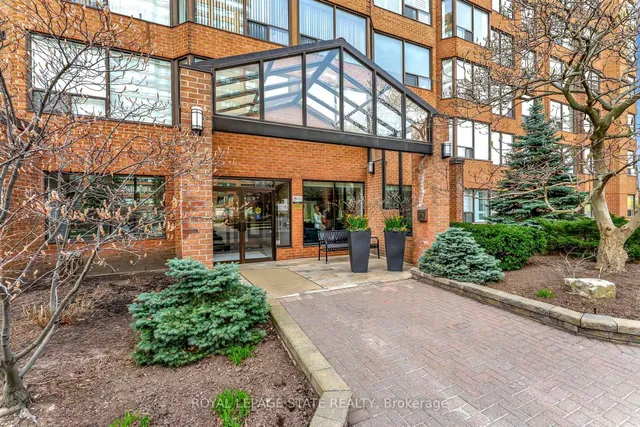 Additional image 5 of 1270 Maple Crossing Blvd Unit 1610