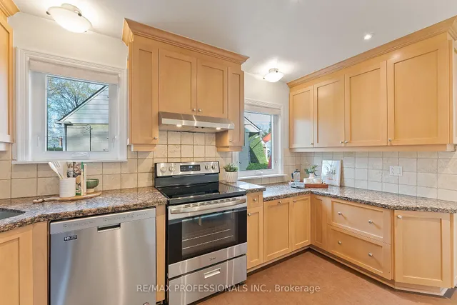 Additional image 17 of 10 Woodbury Pl