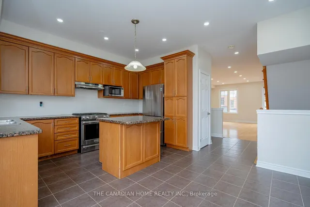 Additional image 11 of 48 Cedar Lake Cres