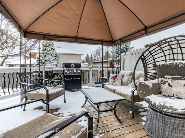 Additional image 42 of 73 Townley Cres