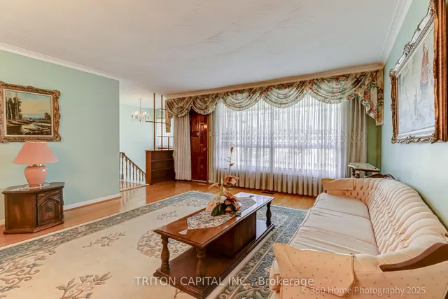 Additional image 4 of 77 Fontainbleau Dr