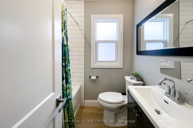 Additional image 25 of 112 Tragina Ave