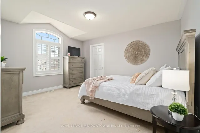 Additional image 30 of 5 Beacon Hill Dr