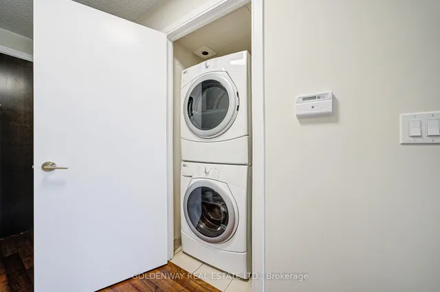 Additional image 27 of 125 Village Green Sq Unit 3701