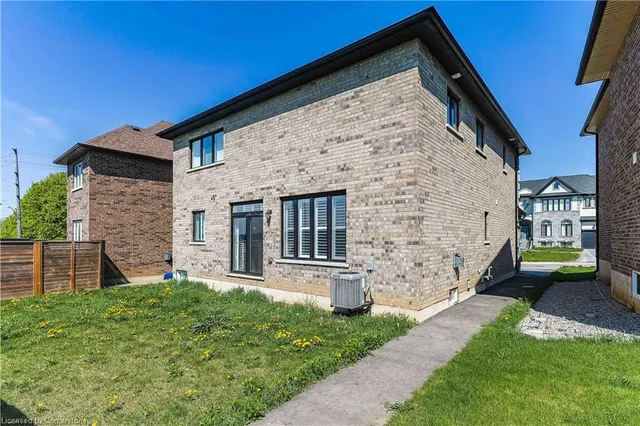 Additional image 47 of 8 Cesar Pl