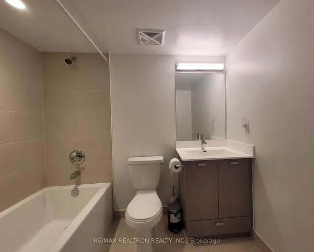 Additional image 10 of 275 Village Green Sq Unit 325