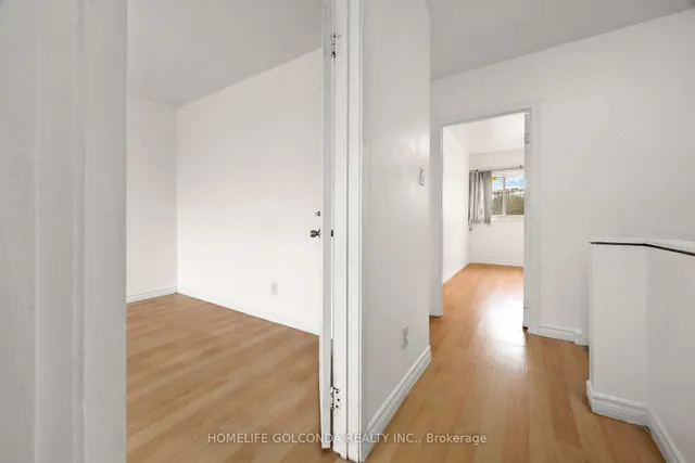 Additional image 9 of 61 Driftwood Ave Unit 2