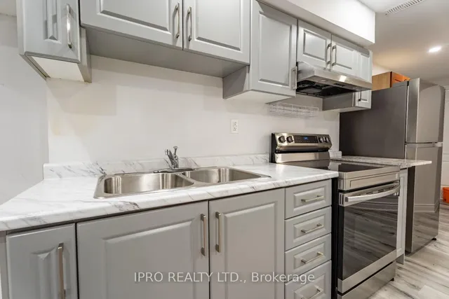 Additional image 32 of 1136 Solomon Crt