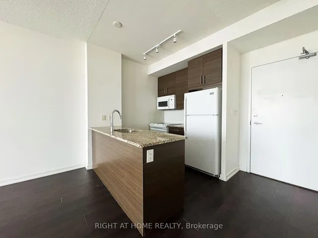 Additional image 11 of 70 Forest Manor Rd Unit 2109