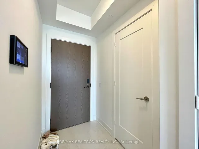 Additional image 9 of 30 Inn On The Park Dr Unit 3706