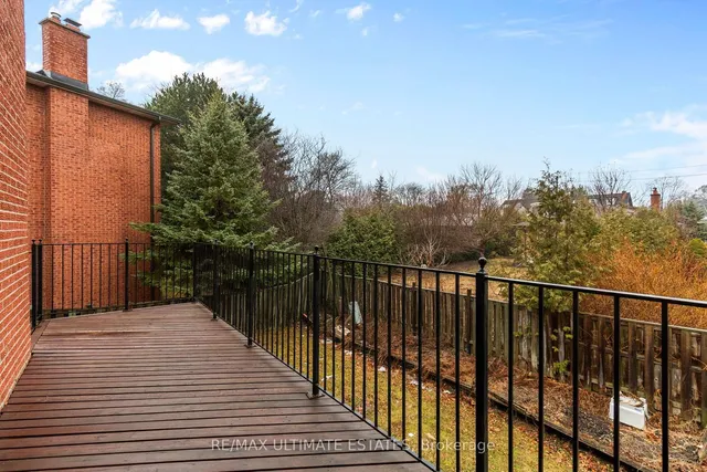 Additional image 16 of 18 Parravano Crt