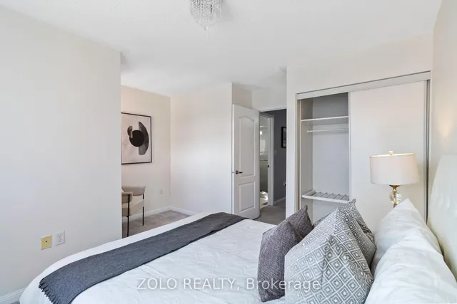 Additional image 19 of 846 Luxton Dr