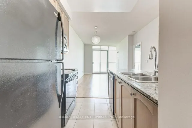 Additional image 12 of 80 Absolute Ave Unit 911